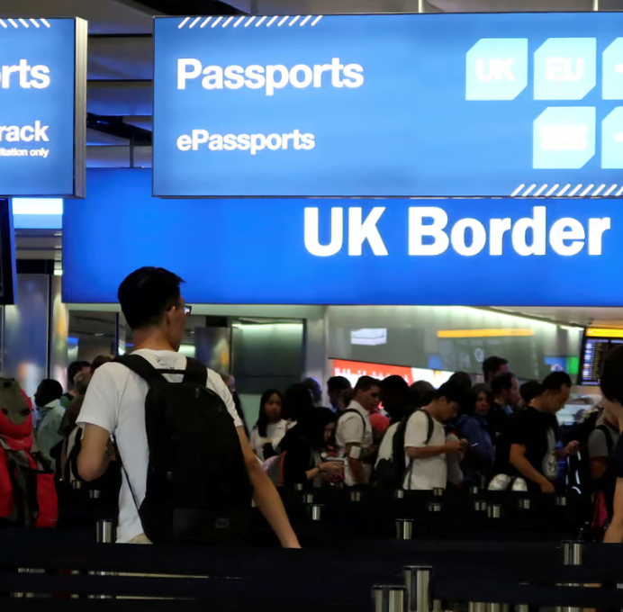 Net migration to UK could reach 300,000 by 2030, says government adviser